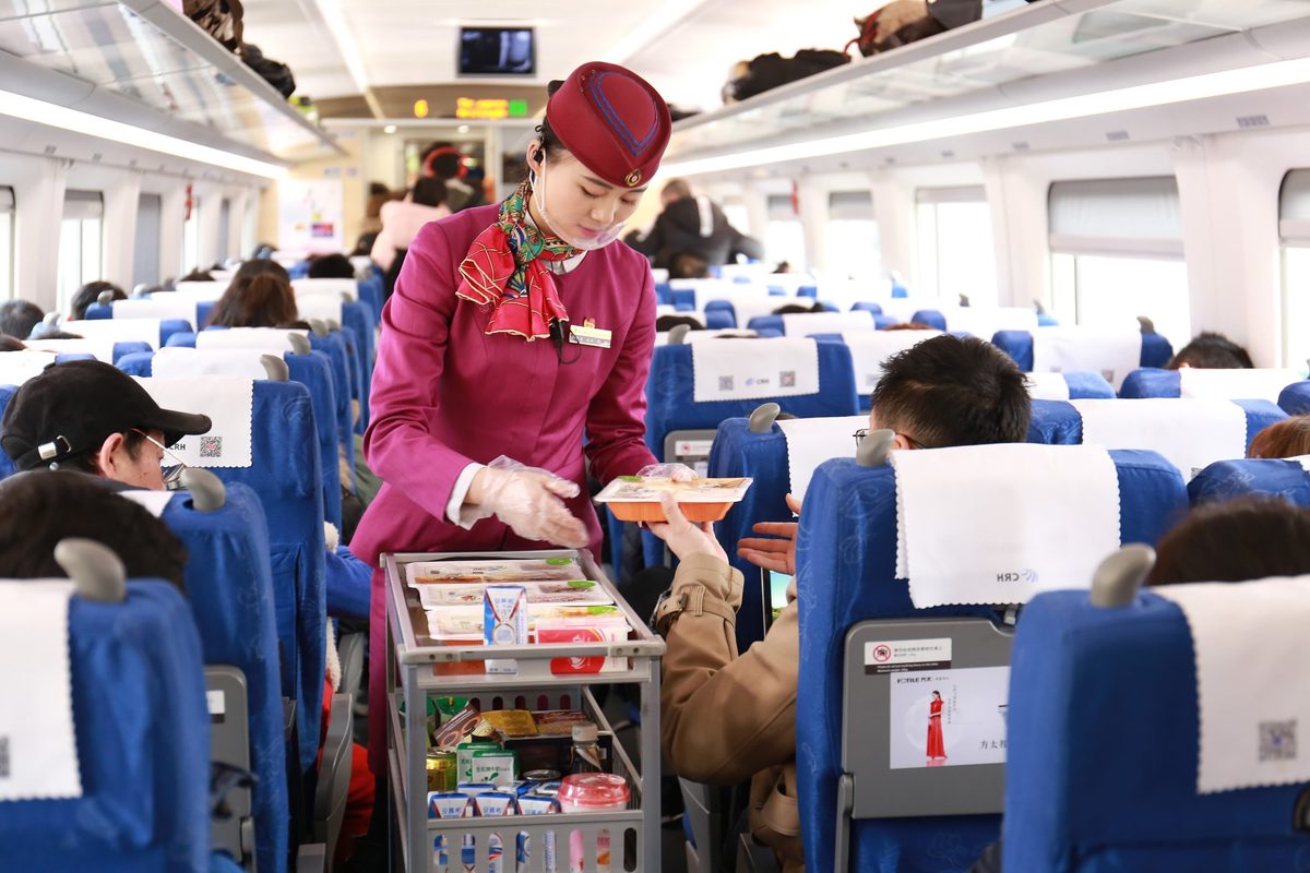 12306 food delivery on China high-speed trains